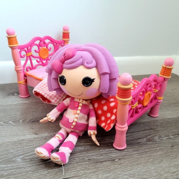 lalaloopsy Toys Lalaloopsy Sew Cute Bed Pillow Featherbed Doll